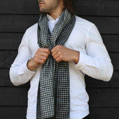 Classic Houndstooth Bamboo Scarf Adeum