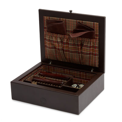 WM BROWN Shoe Shine Kit