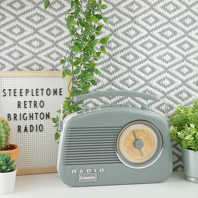 Brighton Retro Radio Adeum