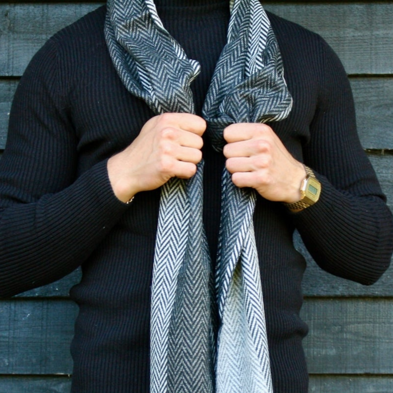 Black & White Herringbone Bamboo Scarf Adeum