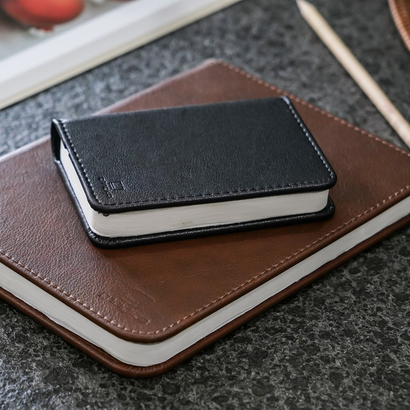 Smart Book Light (Fibre Leather) Adeum