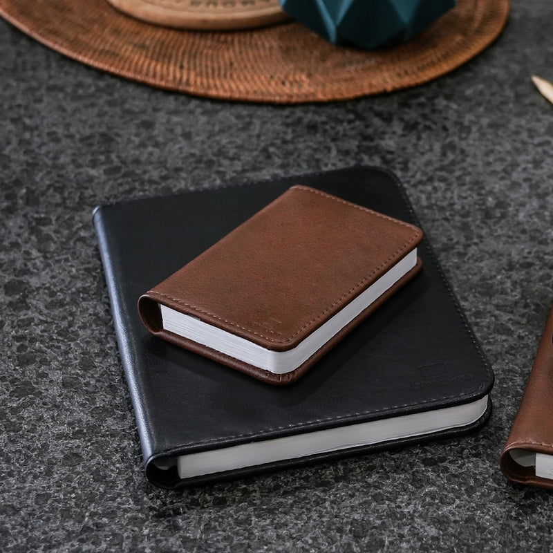 Smart Book Light (Fibre Leather) Adeum