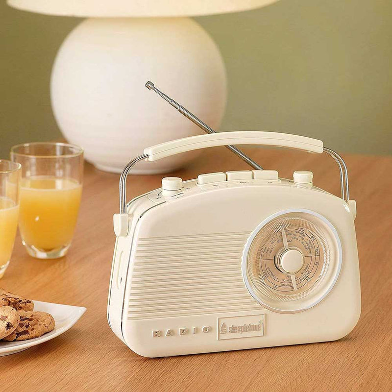 Small Brighton Retro Radio Adeum